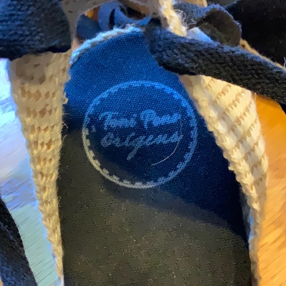 Authentic Espadrilles from Barcelona - Picture 5 of 7